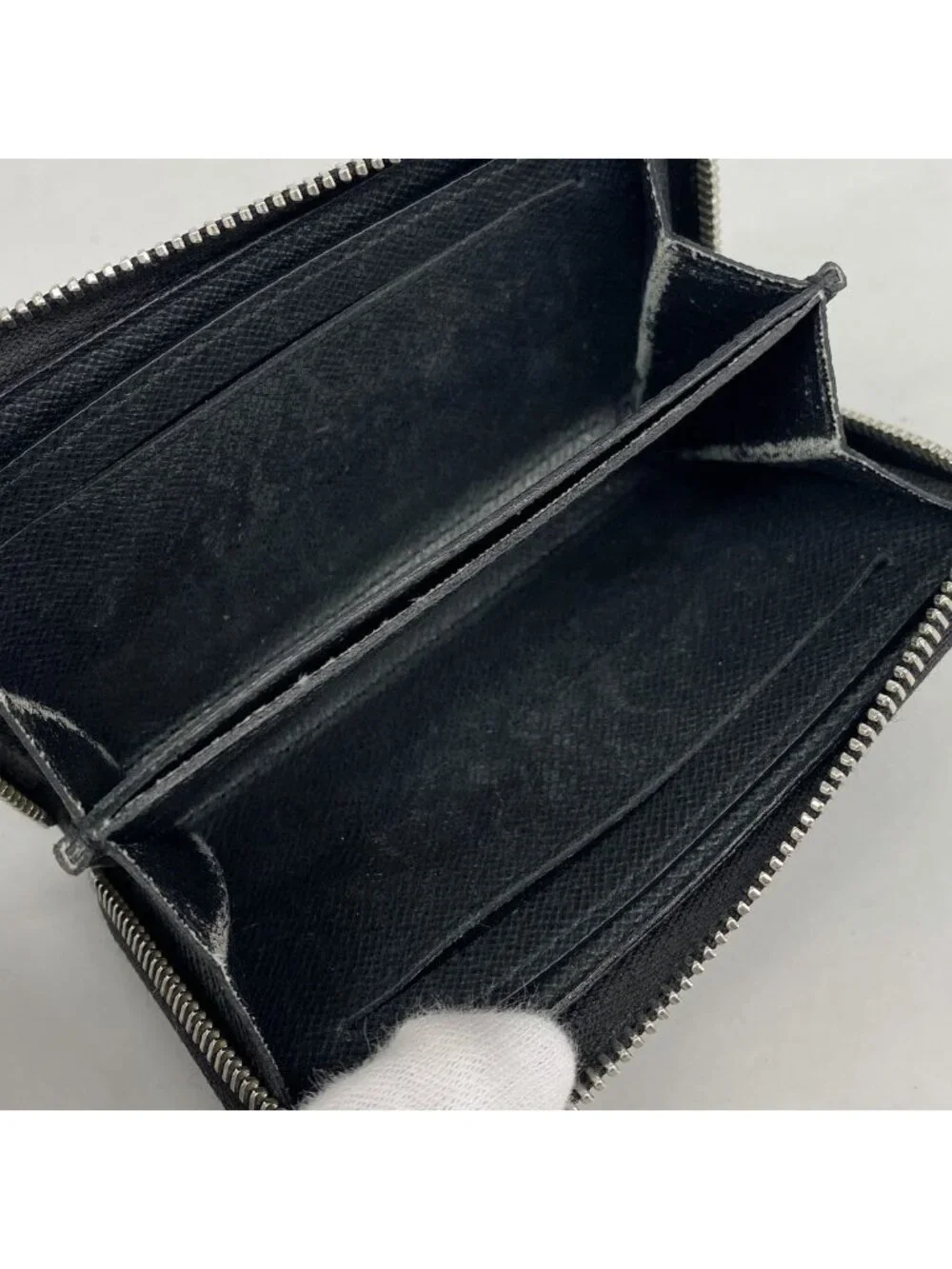 Louis Vuitton Coin Purse Taiga Zippy Ardoise